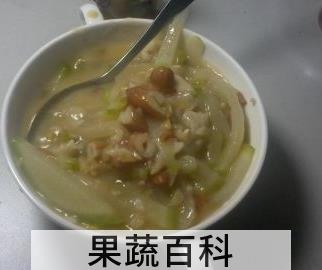 果蔬百科红白萝卜卤花生粥