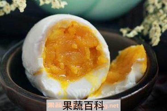 咸鸡蛋如何做 咸鸡蛋的腌制方法