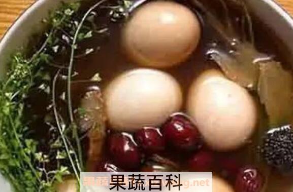 艾叶煮鸡蛋怎么煮 艾叶煮鸡蛋的功效与作用