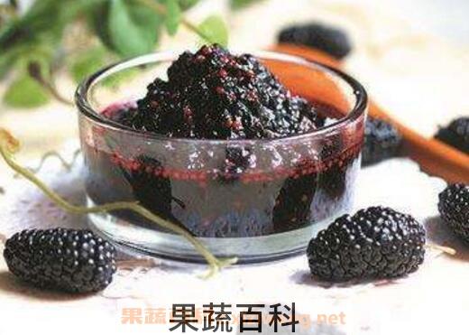 桑葚泡红酒有什么功效