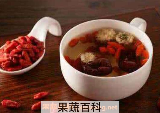 男人喝红枣泡水的好处