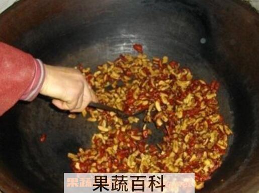 炒红枣要炒到什么程度 炒红枣和不炒的区别