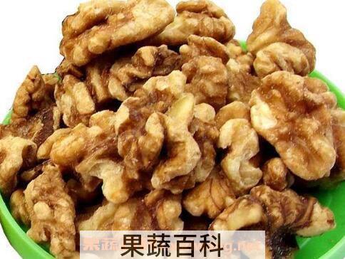核桃仁如何泡水喝 核桃仁泡水喝有啥功效