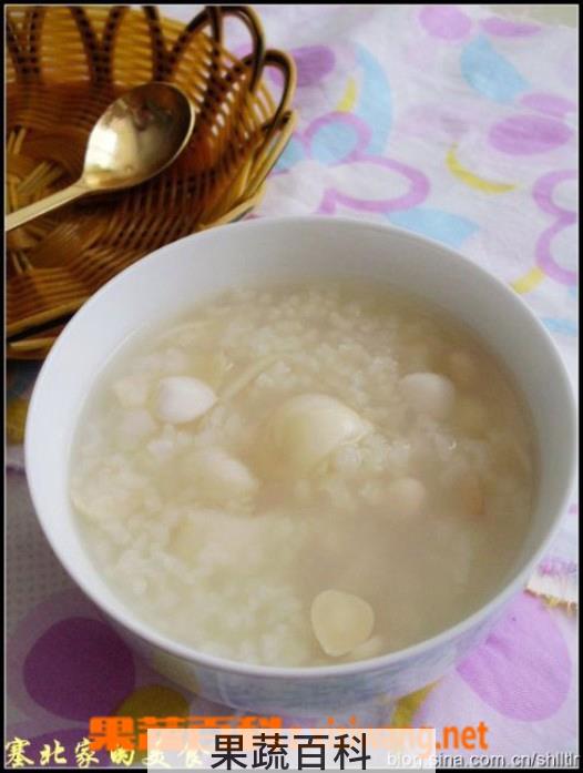 果蔬百科百合杏仁粥的做法