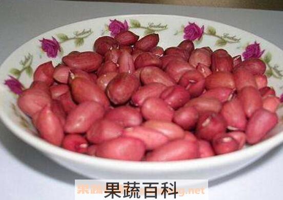 吃生花生有什么好处 吃生花生的好处与功效