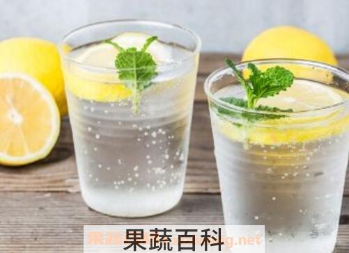 喝柠檬水有什么好处与功效