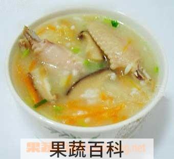 果蔬百科胡萝卜香菇柴鸡粥