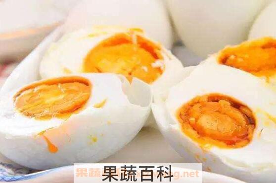 腌鸡蛋出油最好的方法