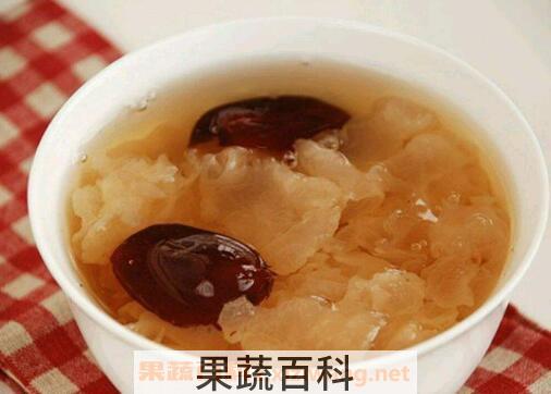 银耳红枣汤如何做 银耳红枣汤的家常做法