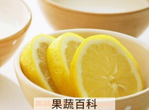 柠檬片泡水的功效与作用
