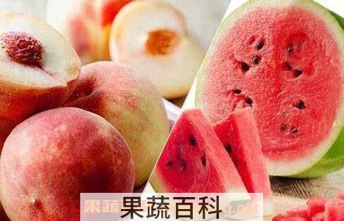 桃子和西瓜一起吃会中毒吗