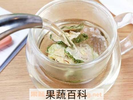 苦瓜泡水喝有什么好处 苦瓜泡水的做法