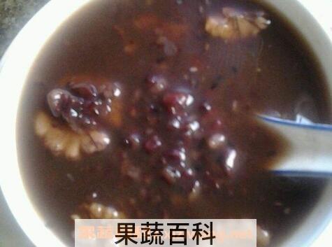 煮黑豆红糖核桃的功效与作用
