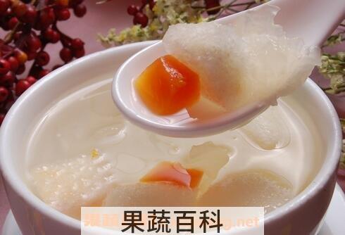 冰糖炖梨的做法与功效