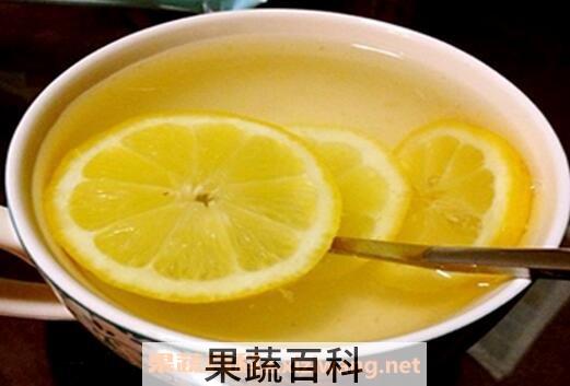 柠檬泡水喝的禁忌与注意事项