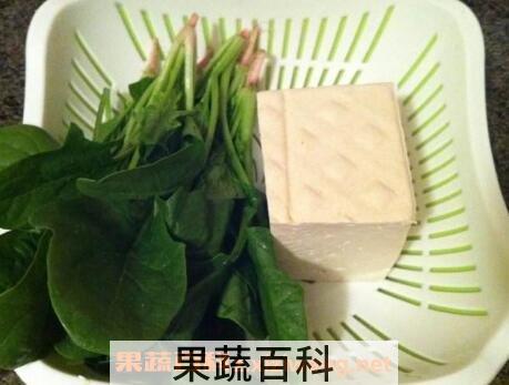 菠菜和豆腐能一起吃吗 菠菜不能和什么一起吃