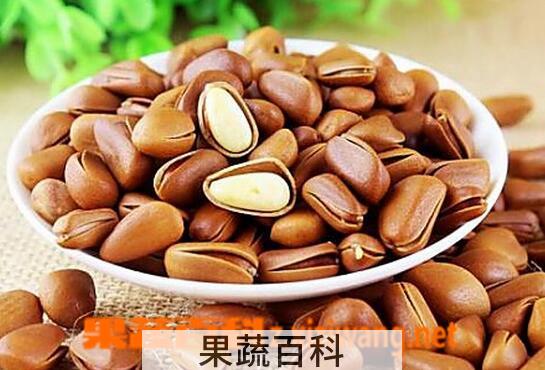 果蔬百科吃松仁能预防心脏病