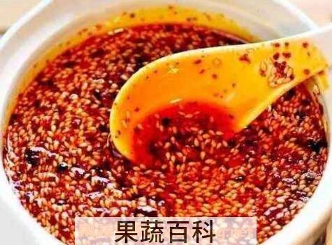 衣服上沾辣椒油怎么洗掉