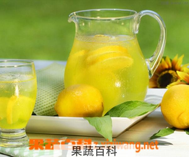 果蔬百科喝柠檬水的好处与坏处