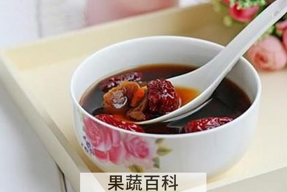 果蔬百科大枣泡水喝的功效与作用