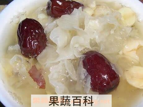 银耳红枣汤的功效