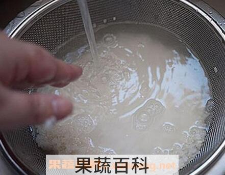 韭菜根加淘米水的功效