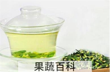 果蔬百科莲子心泡水喝的功效有哪些？