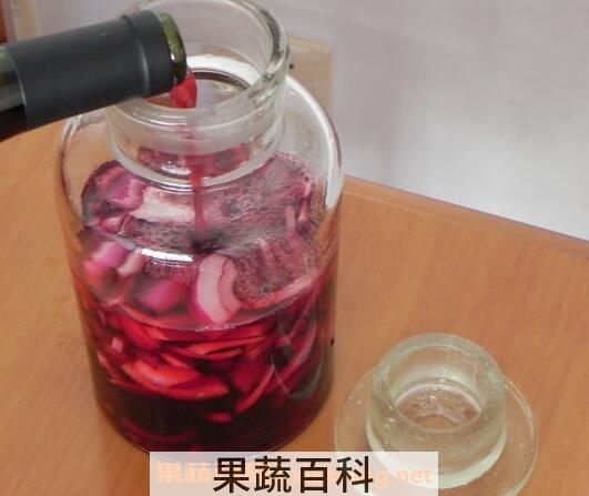 葡萄酒泡洋葱