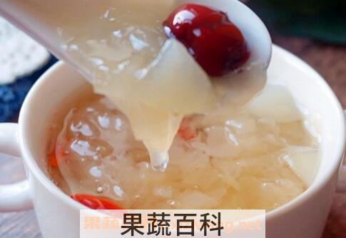 银耳雪梨汤的功效与作用