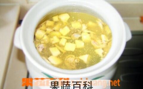 榴莲煲鸡的营养价值与功效 榴莲煲鸡的营养价值及功效