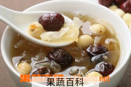 果蔬百科银耳莲子汤的做法与功效