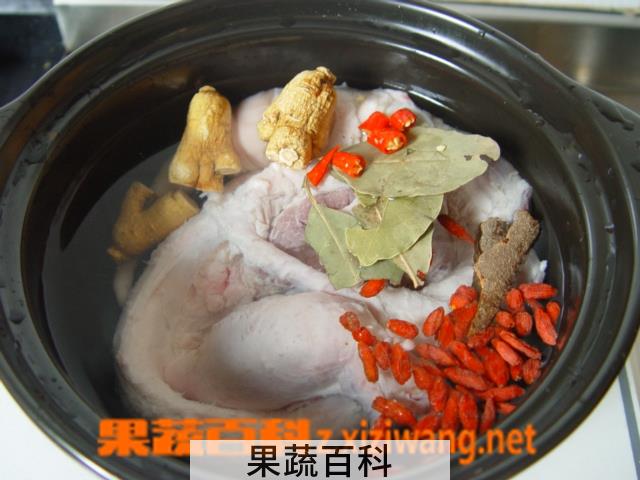 果蔬百科牛鞕怎么洗干净 牛鞕怎么去腥味