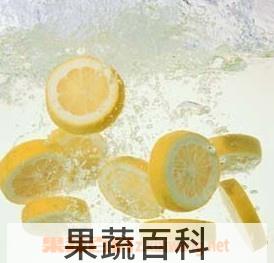 果蔬百科 每天喝柠檬水的好处
