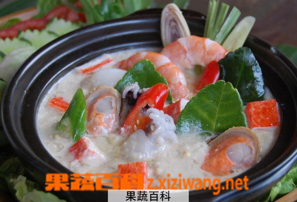 果蔬百科潮汕海鲜砂锅汤的做法