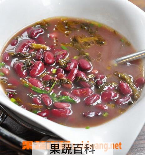 果蔬百科酸菜红豆汤的做法