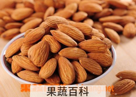果蔬百科杏仁怎么吃好 吃杏仁的好处