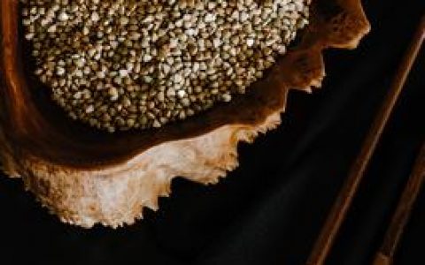 今日晚餐：鲜虾丸菠菜汤的做法 怎么做好吃